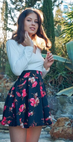 Елена Елена